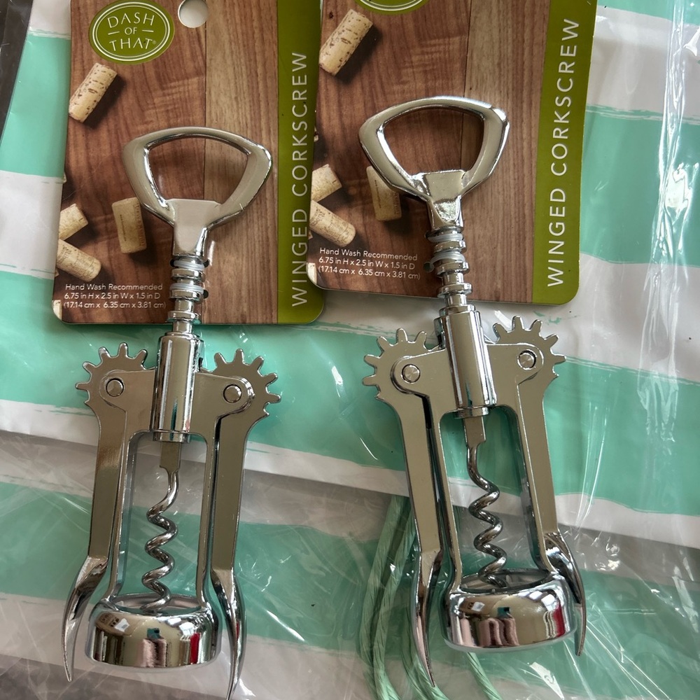 Dash of That Silver Winged Corkscrew Set